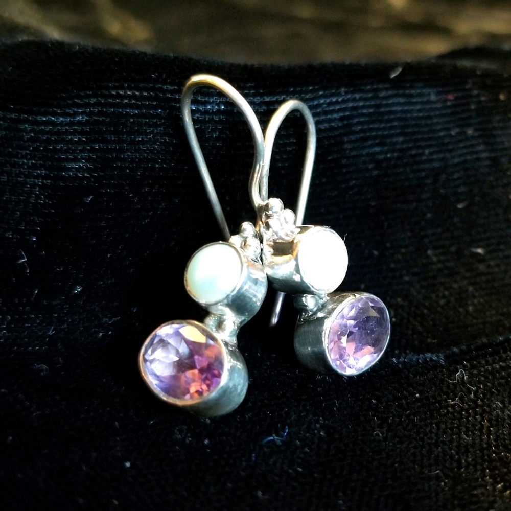 Pearl and amethyst earings